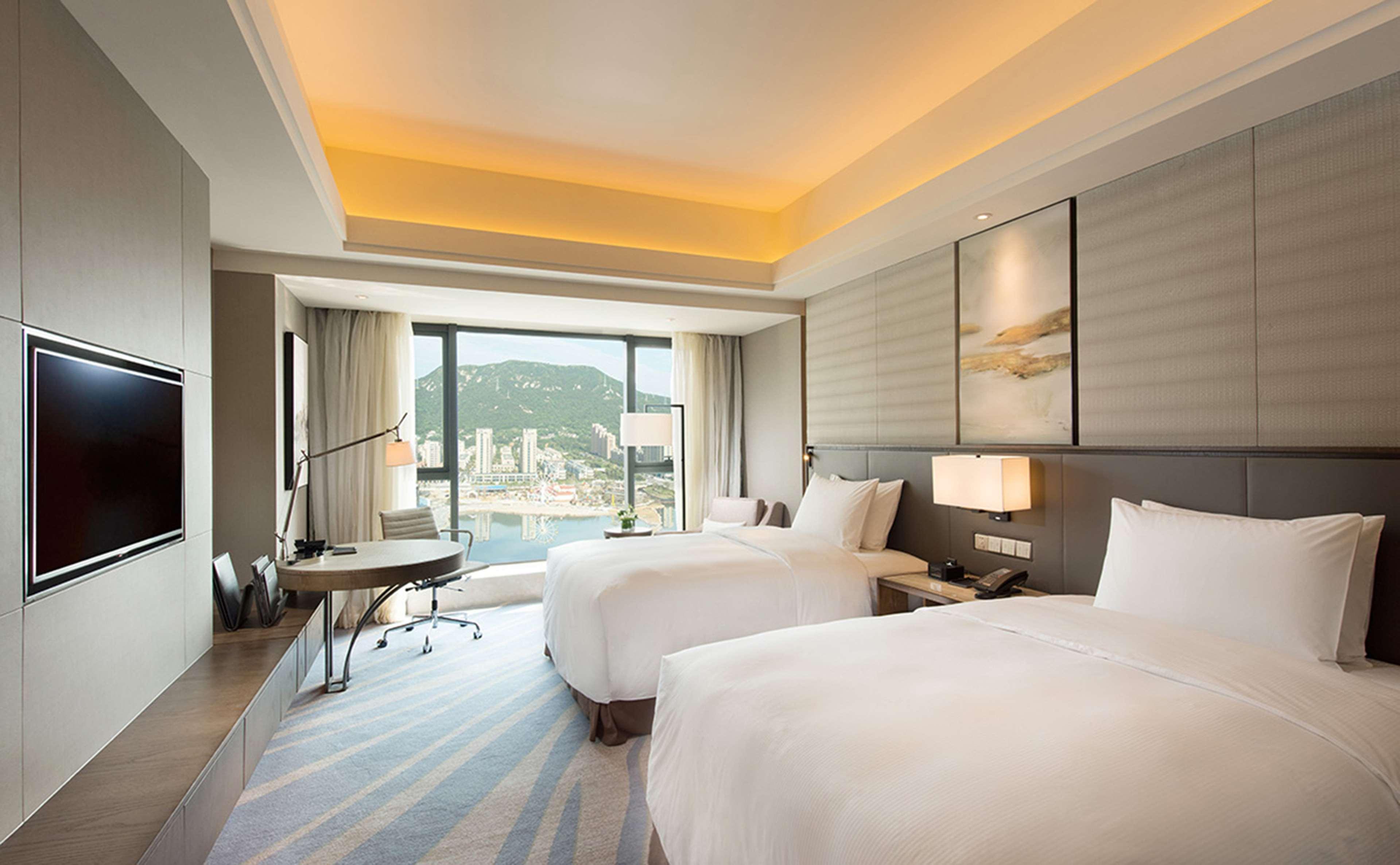 Hilton Zhoushan Exteriör bild