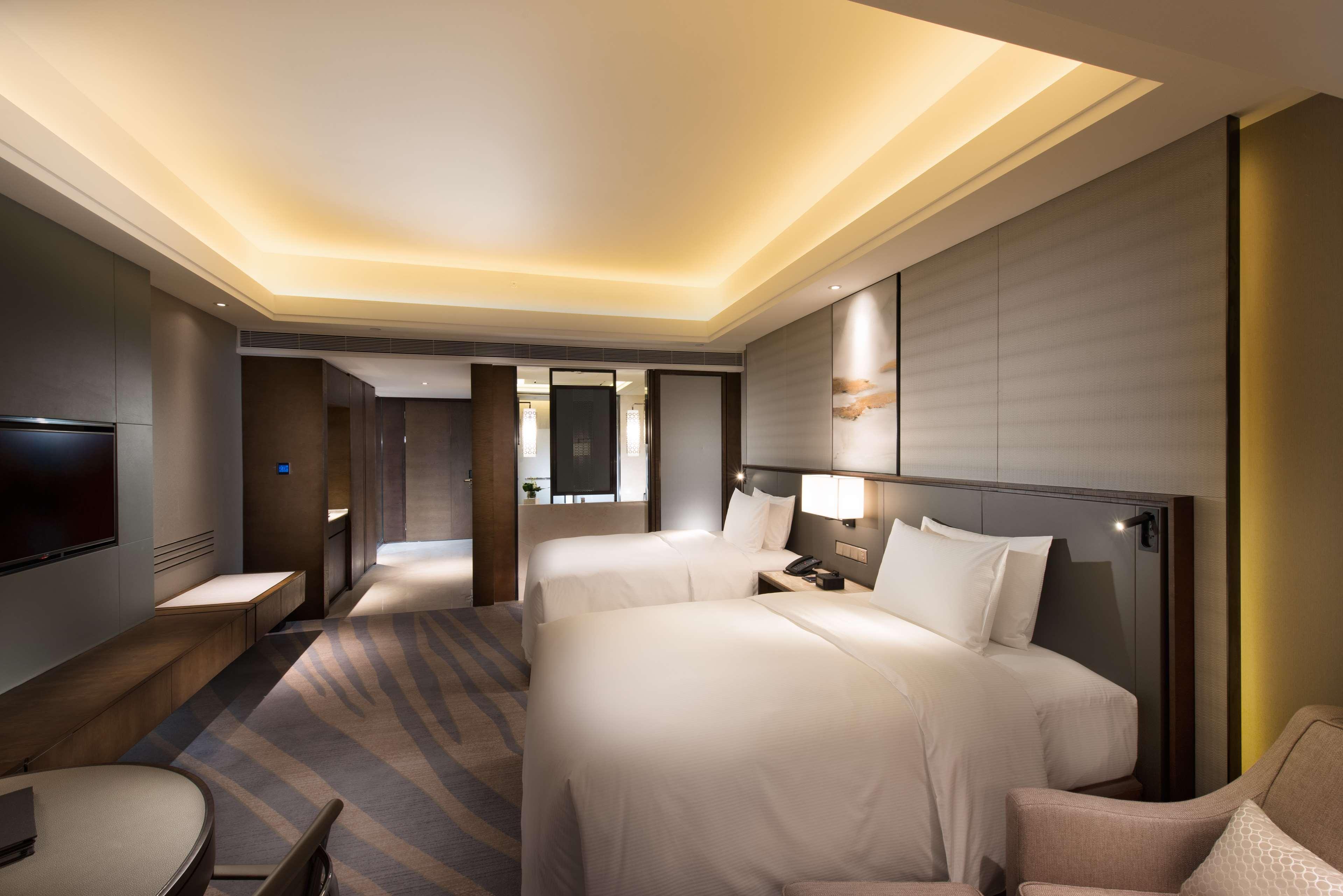 Hilton Zhoushan Exteriör bild