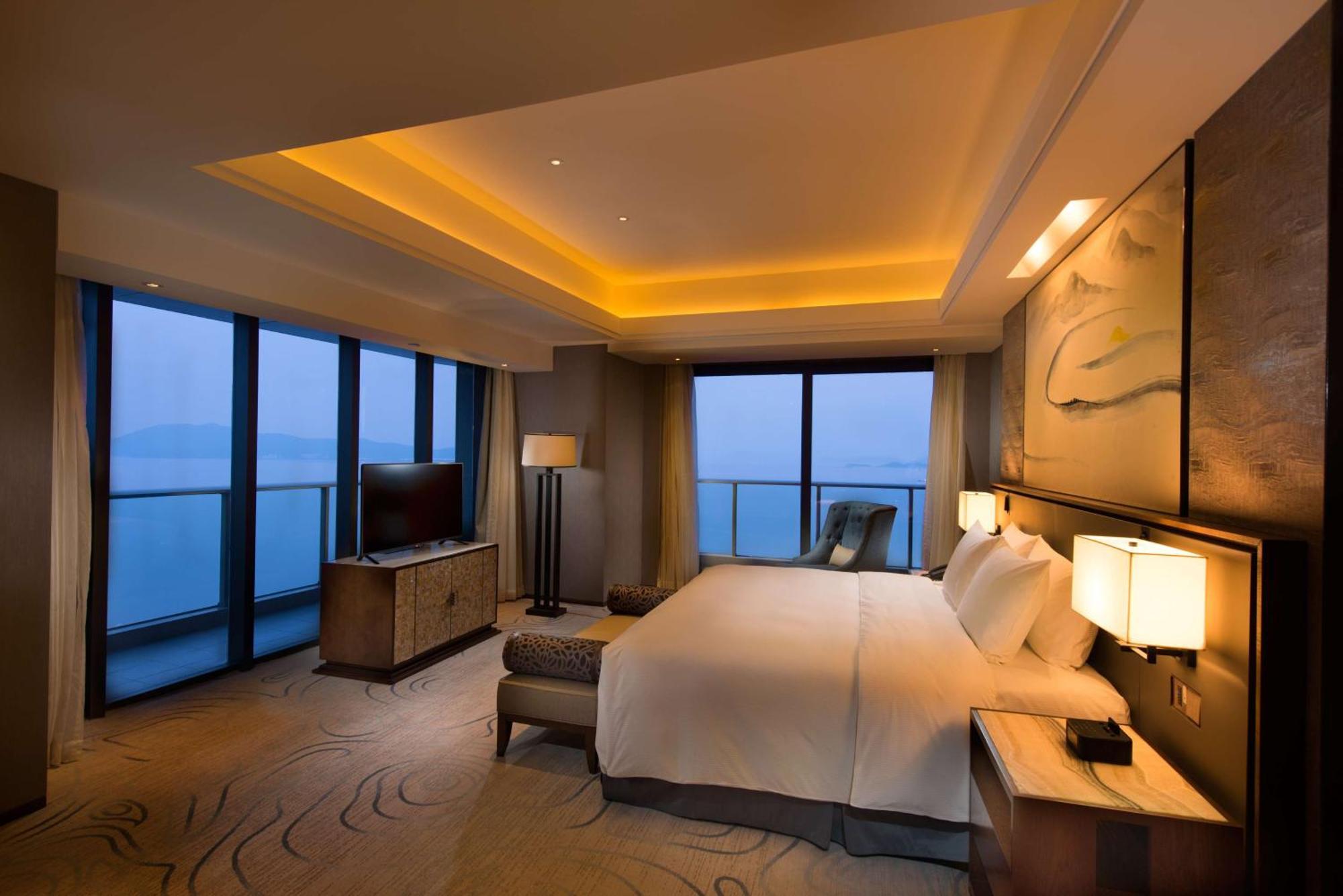 Hilton Zhoushan Exteriör bild