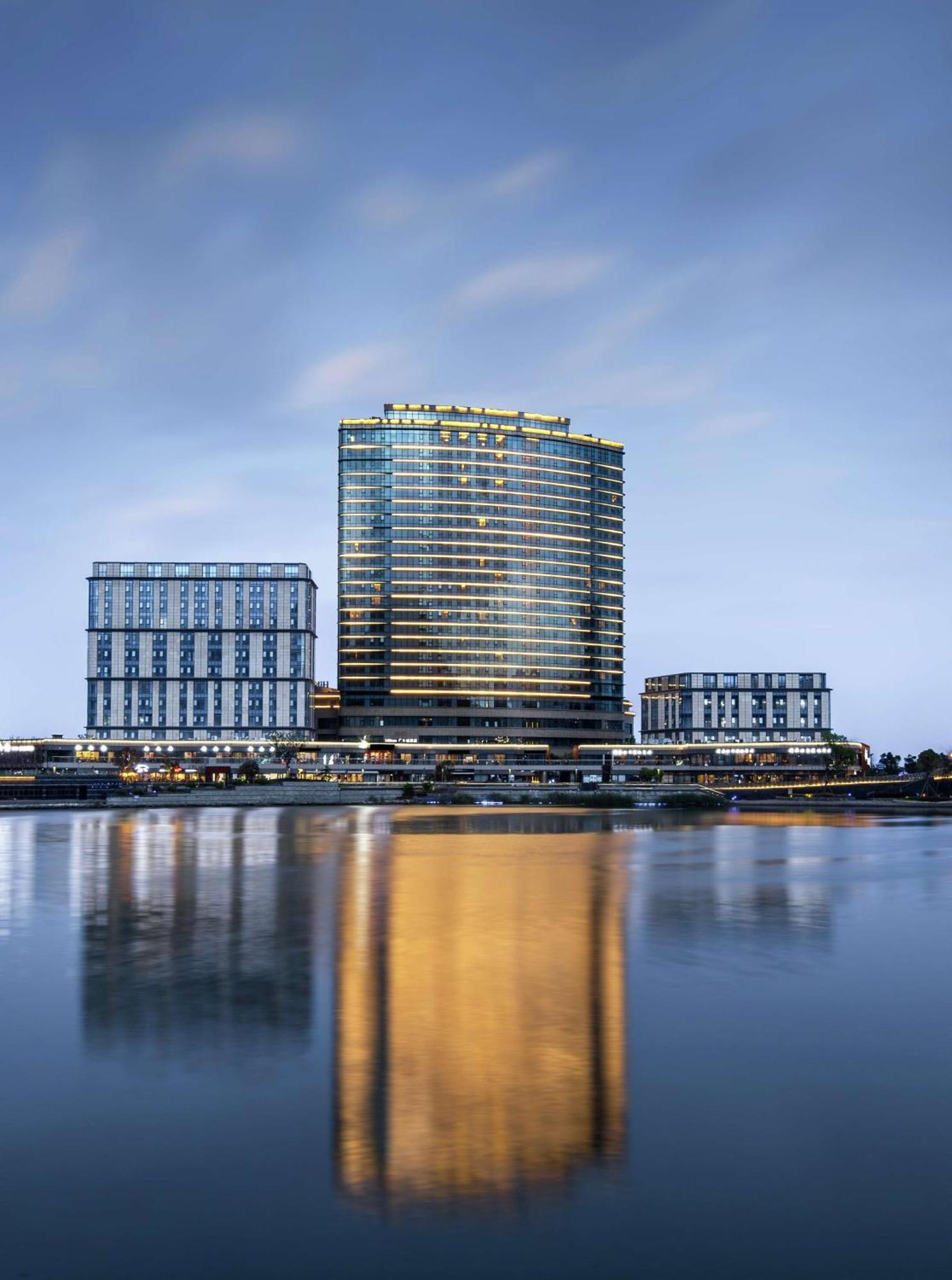 Hilton Zhoushan Exteriör bild